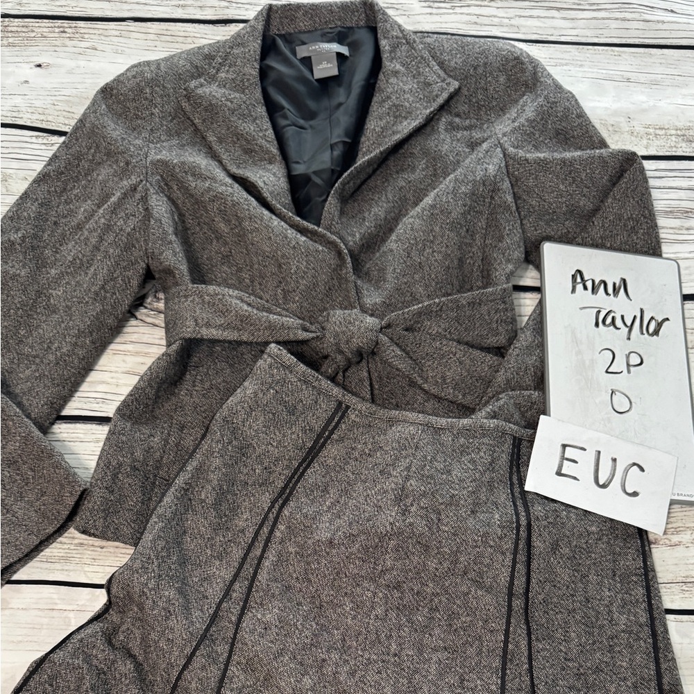 Ann Taylor Charcoal Skirt and Blazer Ensemble